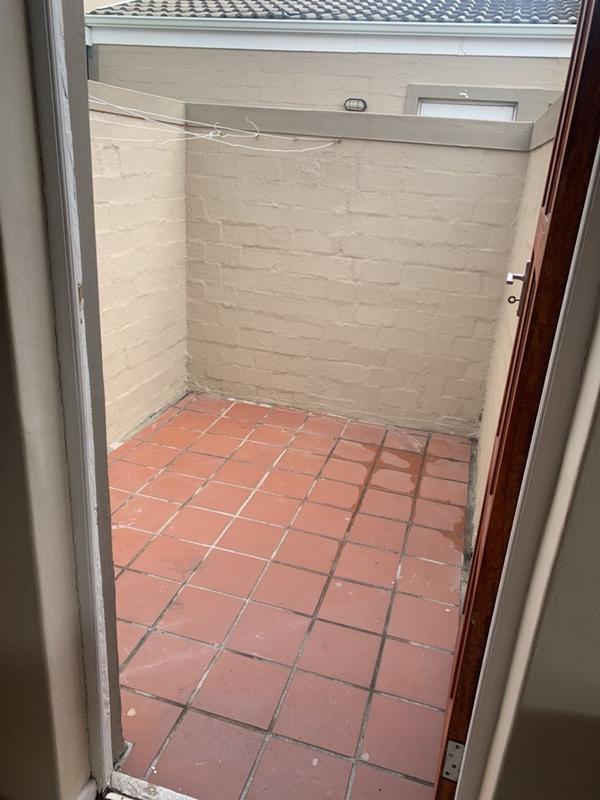 To Let 1 Bedroom Property for Rent in Wynberg Western Cape